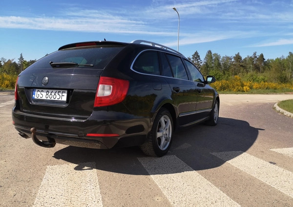 Skoda Superb cena 32400 przebieg: 274344, rok produkcji 2010 z Słupsk małe 667